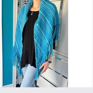 🇨🇦🎁 Vintage Handmade Lagoon-Blue Shawl / Oversized Scarf / Decorative Throw